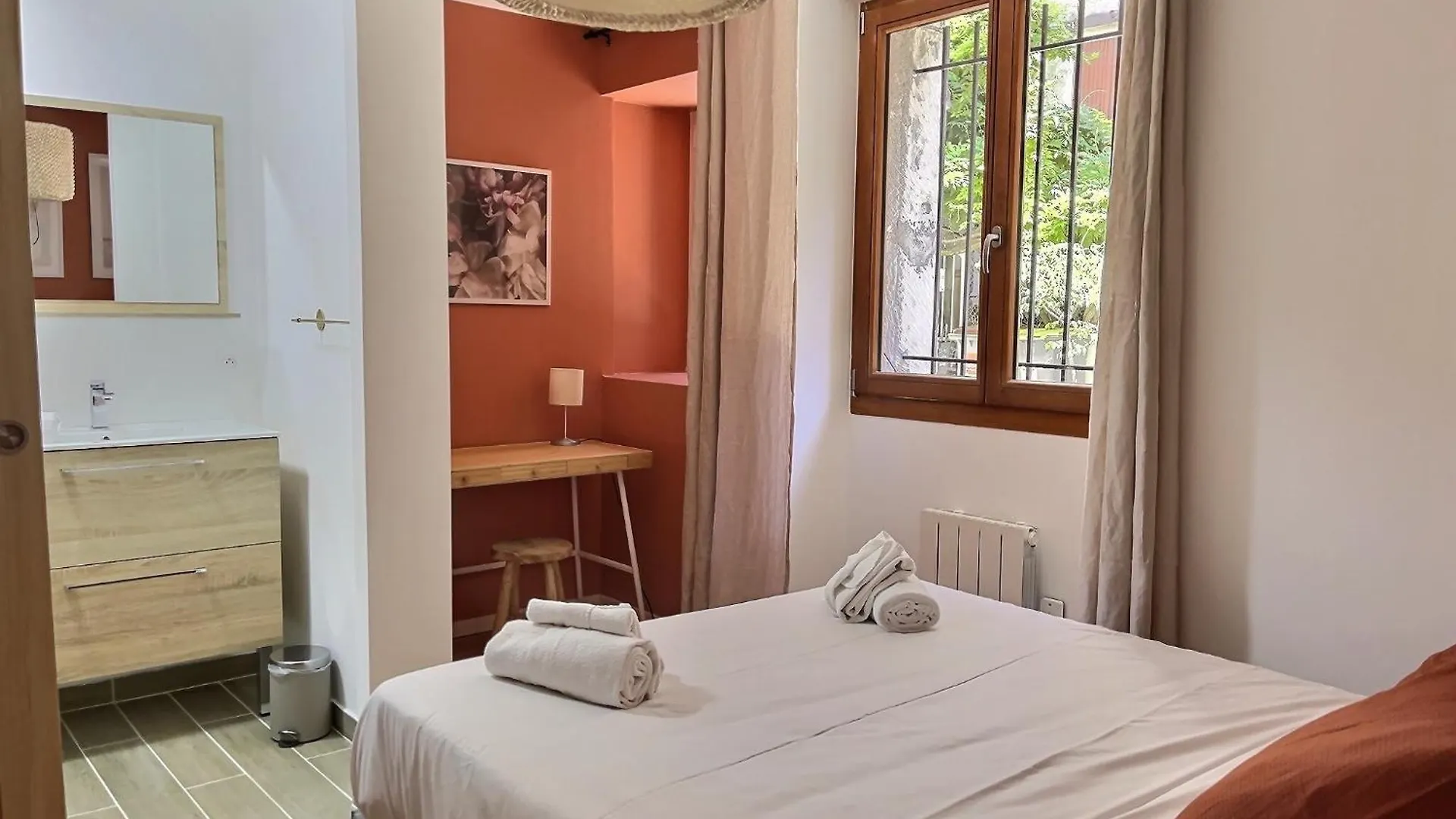 Charmant Appartement Au Coeur De Chambéry 0*,